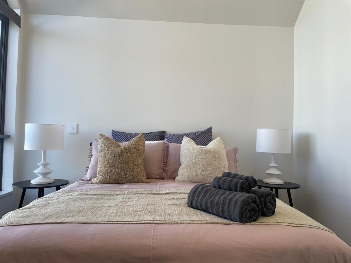 Inner City Luxury With Free Parking Christchurch Eksteriør billede