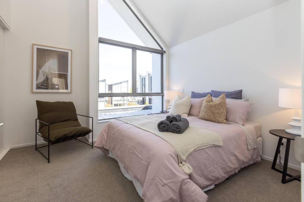 Inner City Luxury With Free Parking Christchurch Eksteriør billede