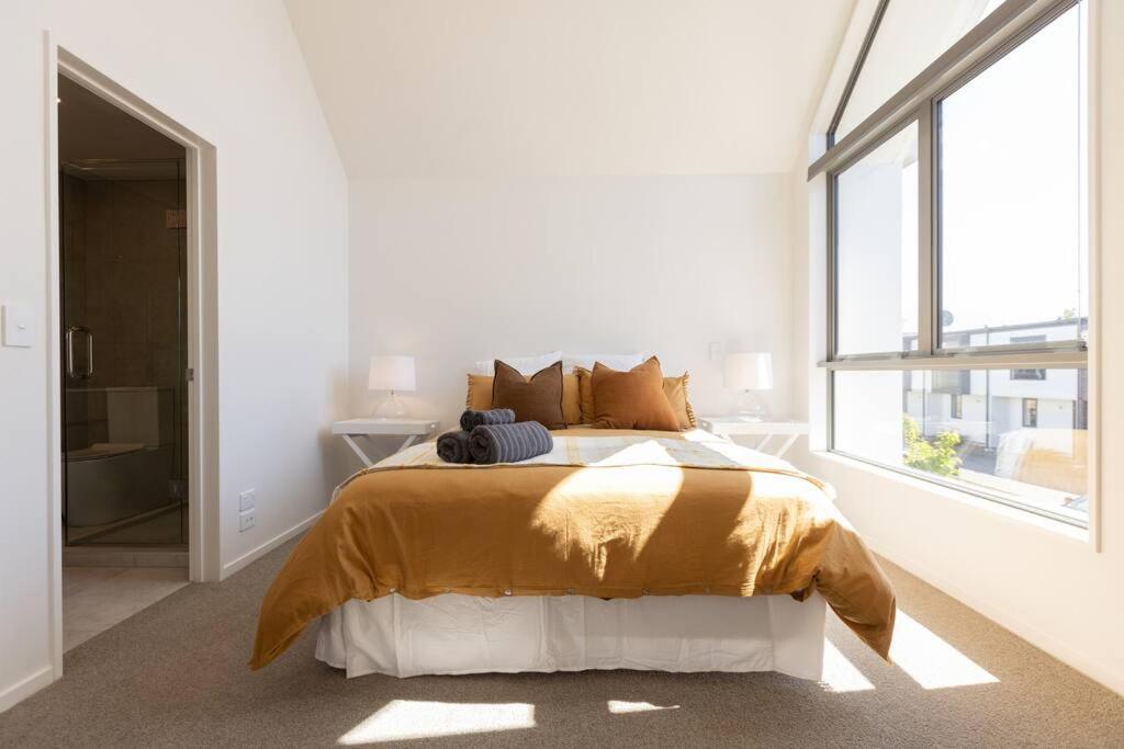 Inner City Luxury With Free Parking Christchurch Eksteriør billede