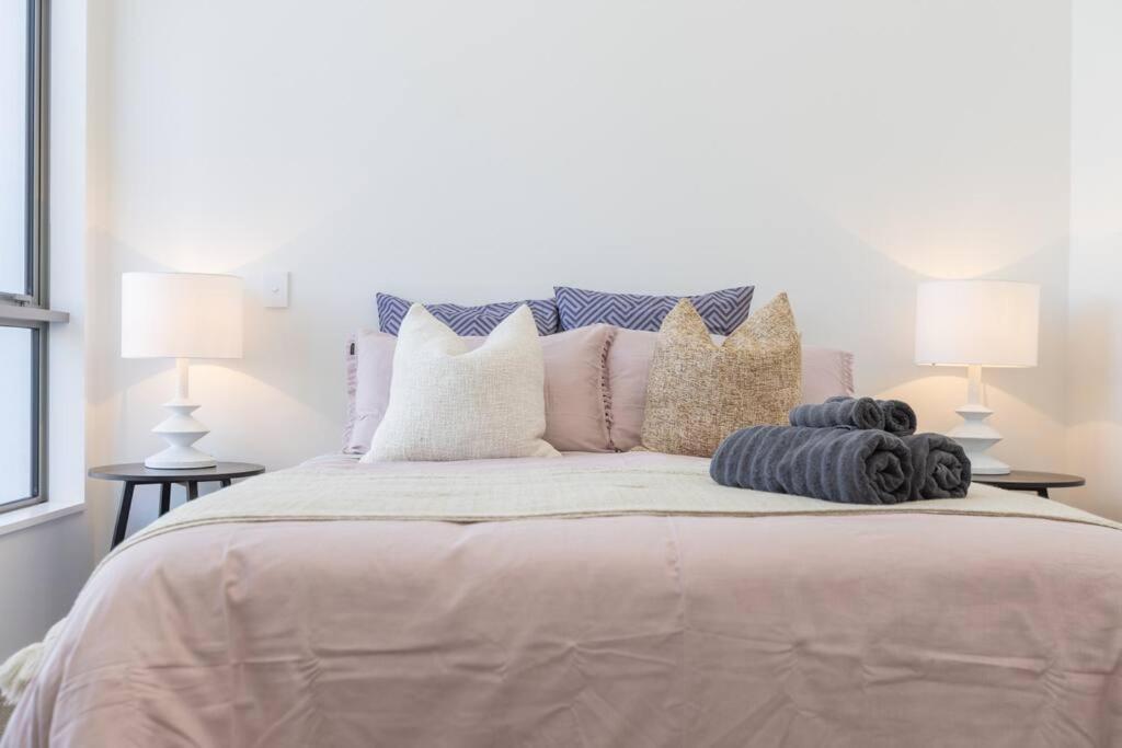 Inner City Luxury With Free Parking Christchurch Eksteriør billede